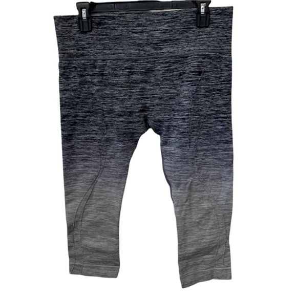 Codefit Pants - Codefit Gray Ombre Capri Leggings